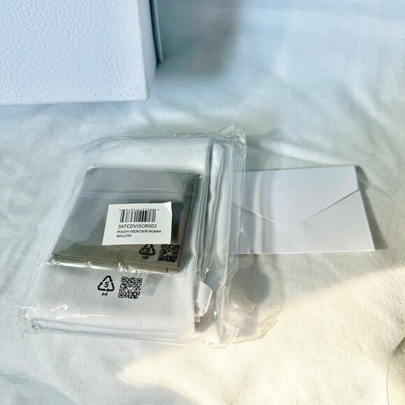 NIB Dior DiorPacific V1U Perspex and rubber visor PINK $780 - Picture 6 of 8